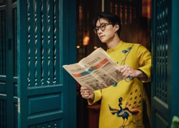 Bộ sưu tập mẫu áo dài thêu đẹp cho nam giới ấn tượng